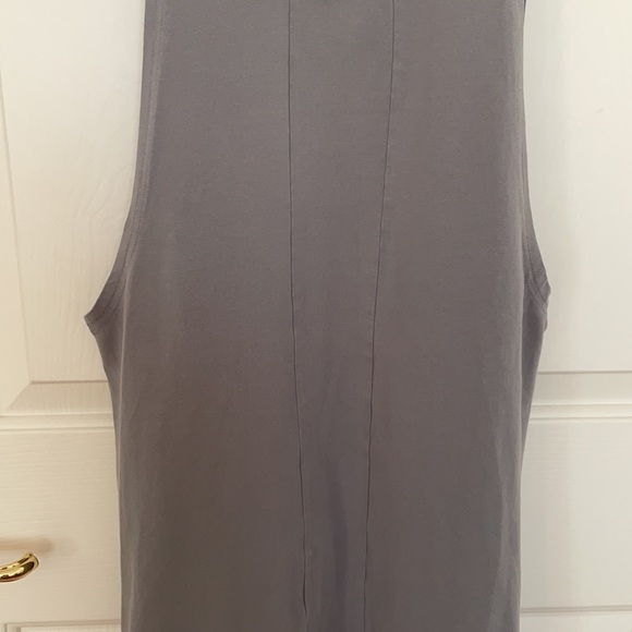 Men’s Alphalete Gray Tank - Picture 3 of 6